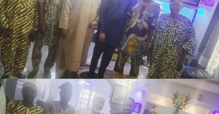 Olunloyo General Leaders and Landlords Pay Solidarity Visit to Dr. OTOPE, Laud His Selfless Service to Ona-Ara LG Communities