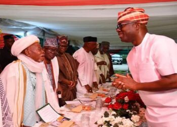 Makinde celebrates Chief Imam of Ibadanland on 90th birthday