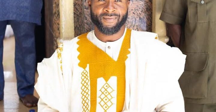 May Day: Ibadan North East LG Chairman, Akintayo Felicitates with Staff on Workers’ Day