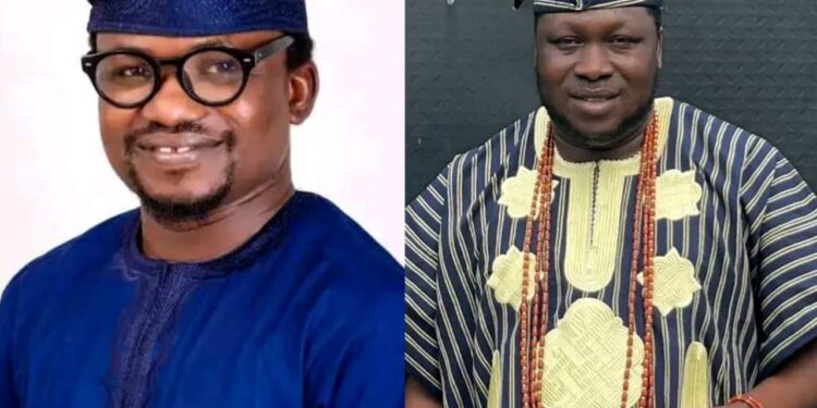 Oyo lawmaker Hon Babalola abiodun celebrate with the New mogaji of BADA FAMILY, Ibrahim olasupo ademola