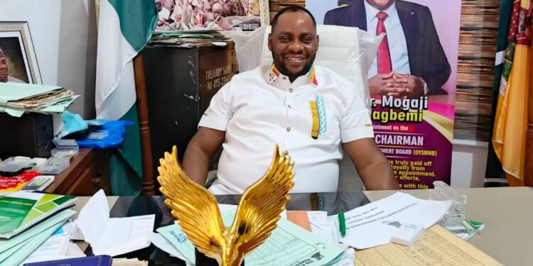 APC IDO LOCAL GOVERNMENT Felicitates with HON ENGR DR ADEREMI ABASI OSENI on 60th Birthday