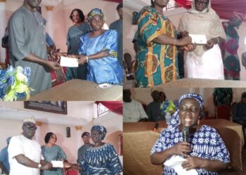 Makinde Fulfills Promise of Cash Donations to Victims of Aleshinloye Fire Disaster 