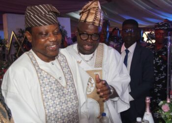 Hon. Aderemi Oseni Congratulates Chief Dotun Sanusi on Installation as Eze Meganu OHA I of Rumuomasi