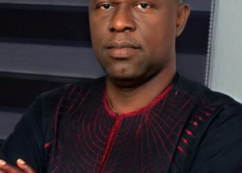 Jubril Dotun Sanusi Celebrates Mayor Isaac Brown on His Birthday