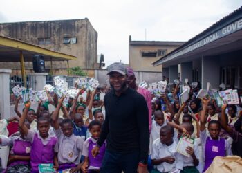 Ibadan North East LG Chairman, Hon. Akintayo, Empowers Students with Anti-Cultism Sensitization and Educational Support