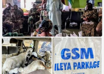 Excitement in Oluyole LG as PDP leaders, stakeholders get Akeem Olatunji’s Salah largesse