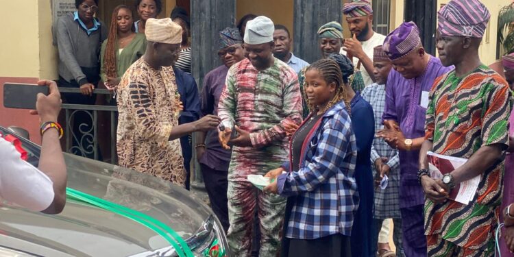IBSWLG Chairman , Akande Strengthens Legislative Leadership with Official Vehicle