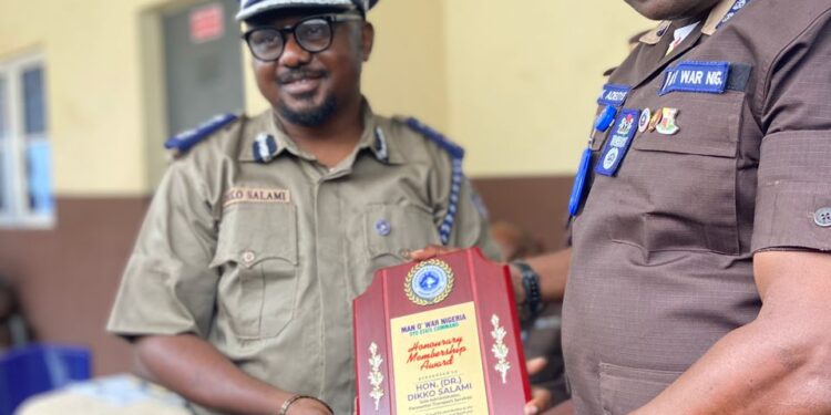 Man O’ War Nigeria Decorates Oyo PTS Chairman, Dr. Hon. Dikko Salami, As “War Marshal” For Exemplary Leadership