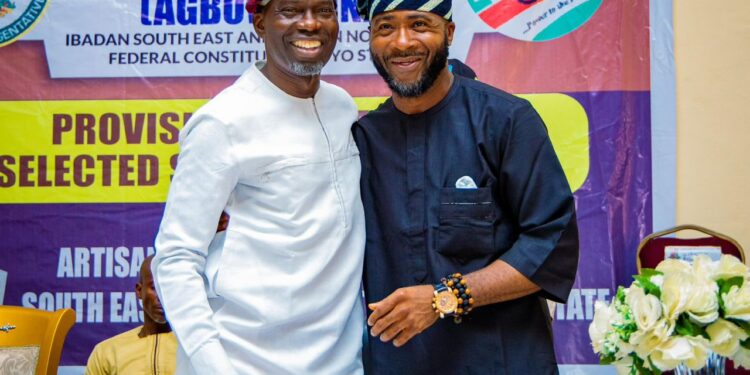 Celebrating a Visionary Leader: Akinyele Council Boss, Hon Akinleye celebrates Hon. Abass Adigun Agboworin’s Birthday