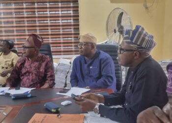 Jubril Dotun Sanusi Felicitates Lasun Salami on His Birthday