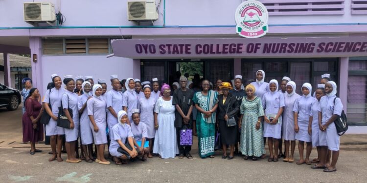 CCII PG, Barr. Ajewole, Ona Ara LG Chair Dr. Temitope GLORIOUS, and Asoju Odo Alawode Pay Condolence Visit to Late Olubadan’s Family