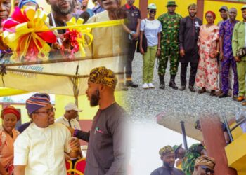 Photos News: Ibadan North East LG Chairman, Akintayo, Commissions Newly Constructed HQ Base For Operation Burst*