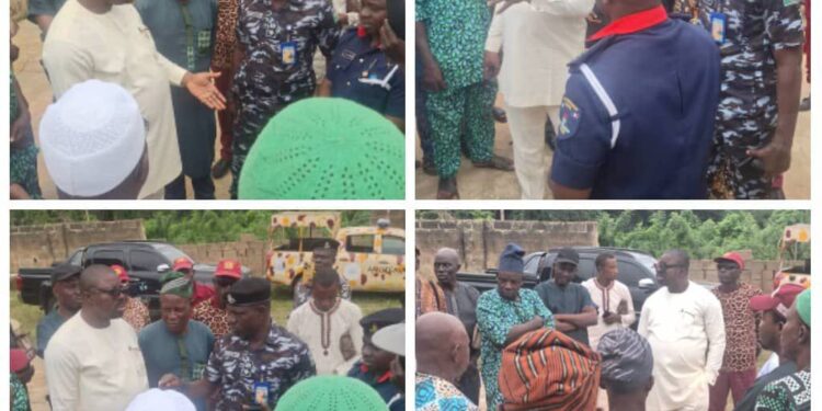 DISTRESS CALL: Akinyele Council Boss, Hon Akinwole Akinleye Rallies Security Agencies to Reassure Ojoo-Arulogun Road Residents of Security Agencies Alertness.