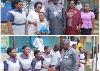 EDUCATION: Akinyele Council Boss, Hon Akinwole Akinleye attends ALMA MATA Methodist Grammar School Bodija Prize Giving Day, Showers Best Students with Gifts.
