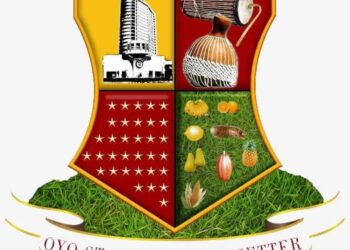 Ancestral Family Compound Hosts Amofin Beulah Adeoye in Ipapo, Supports His Ambition, Offers Prayer 