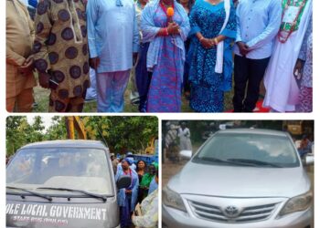 Breaking News: Olatunji Gifts Oluyole LG Legislative House Leader New Car as NULGE Receives 18‑Seater Bus