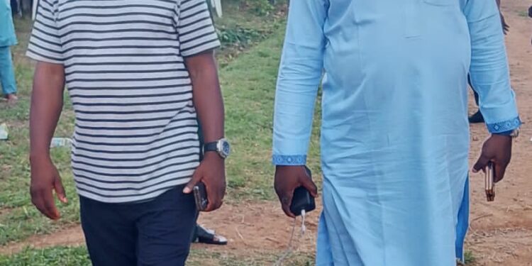 Egbeda Council Chair, Sanda Salutes Akinyele Chairman, Wole Akinleye, On Birthday ☞