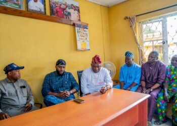 Oyo Speaker, Ogundoyin Pays Condolence Visit to PMS Over Tragic Bus Crash That Claimed Lives of Eruwa, Lanlate Indigenes