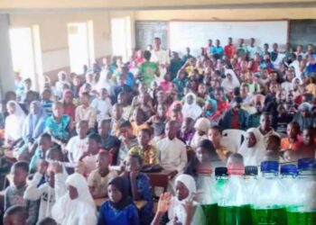 Youths Empowered: Hon. Kehinde Akande’s Dishwashing Liquid Soap Production Training Program Makes Impact