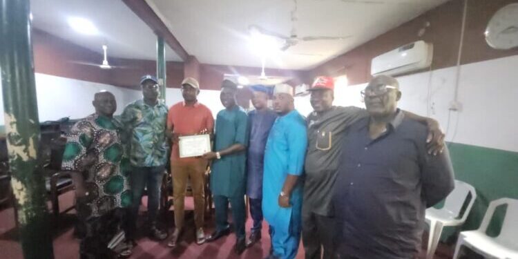 Ibadan North Rep-Elect, Oyekunle (DoN), Presents Certificate of Return to Oyo PDP at Molete Secretariat