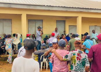 PDP Chairmanship Election: Hassano Woos Ward 9 Members in IBSWLG with Promises of Inclusive Leadership