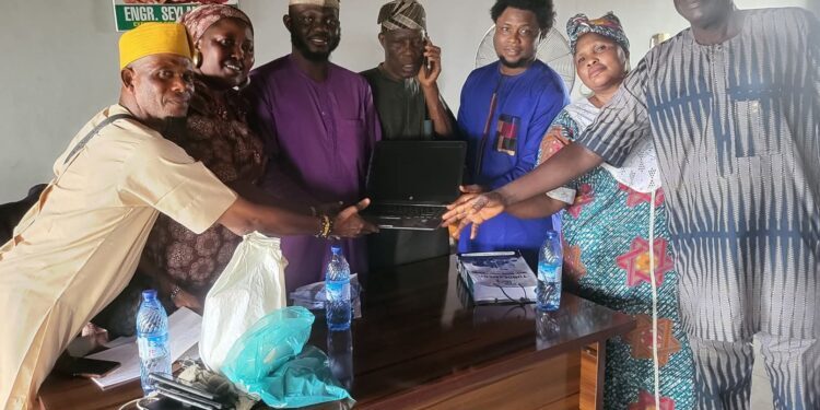 BSQUARE Donates Laptop, Accessories to PDP Ogbomoso North