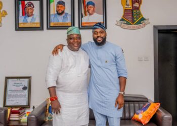 Oyo Speaker, Ogundoyin Celebrates Colleague, Olusola Owolabi on His Birthday