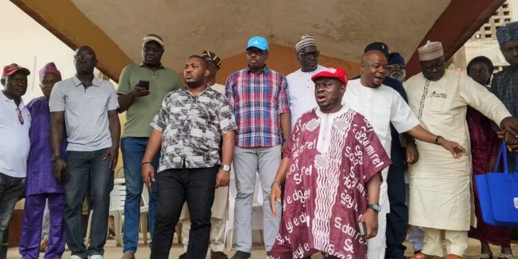 Makinde’s aide, Moses Alao, lauds Oorelope LG PDP leaders over Ward, LG Congresses