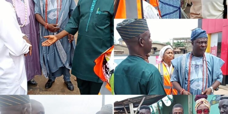 Olorunsogo-Akanran Road: Ona Ara LG Chairman, Dr. Temitope GLORIOUS, Traditional Rulers Sensitize Citizens as Second Phase of Dualization Commences