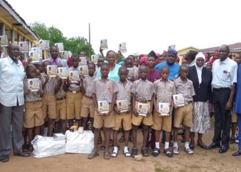 Mayegun Babanuni Felicitates Hon. ATU on Birthday Celebration