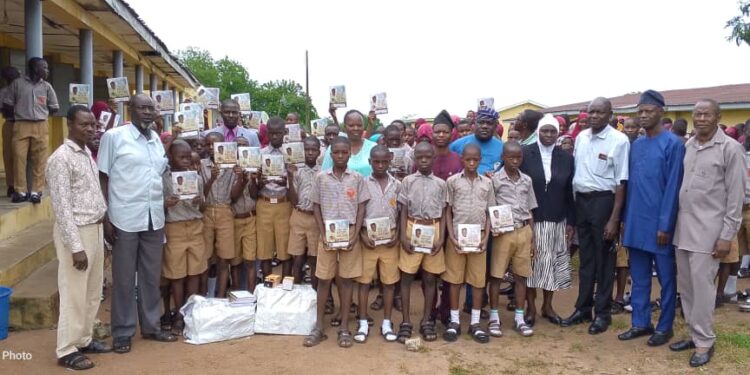 Mayegun Babanuni Felicitates Hon. ATU on Birthday Celebration