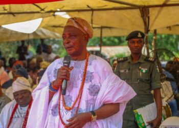 Oluyole LG Chairman felicitates Olubadan designate, Oba Ladoja on his 81st birthday