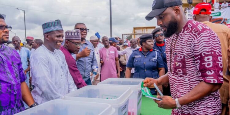 Oyo Speaker, Ogundoyin Applauds PDP State Congress, Congratulates Ogungbenro, Other Excos