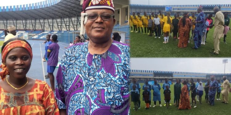 A Token of Appreciation: Oyo FA Chairman Thanks Sports Commissioner for Seat Clothes Donation