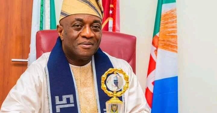 Senator Yunus Akintunde Emerges “Best Senator of the Year” — Oyo NUJ Honours Distinguished Lawmaker