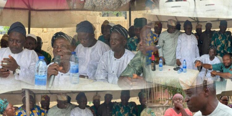 Ido LG Supervisor Councillor, Hon. Fapetu, Attends Ward 10 Meeting — Donates ₦100,000 to Support Party Activities