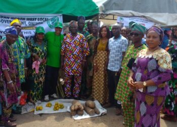 IBADAN NORTHWEST LOCAL GOVERNMENT CHAIRMAN ADEPOJU, CELEBRATES WORLD FOOD DAY WITH FARMERS