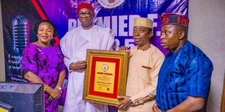 Amofin Beulah Adeoye Bags Radio Nigeria Philanthropist Of the Year, Promises To Do More For Humanity