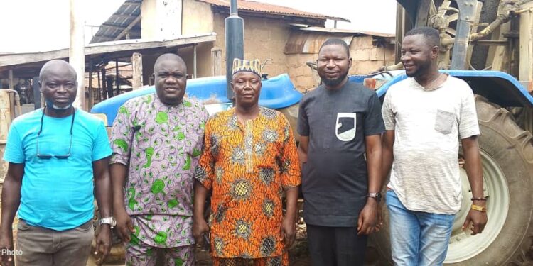 Residents Commends Ido Council Boss for Selfless Services