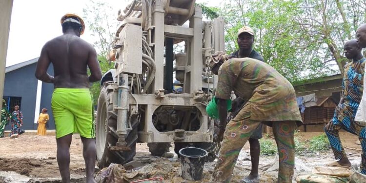 Hon. Olusola Adeleke Completes Borehole Project for Ebenezer Baptist Church and Akogun Area, Oke Isherin, Igboora.