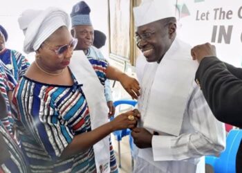 Makinde’s Commissioner Felicitates Ambassador Arapaja on Yer Another Well Deserved Win*