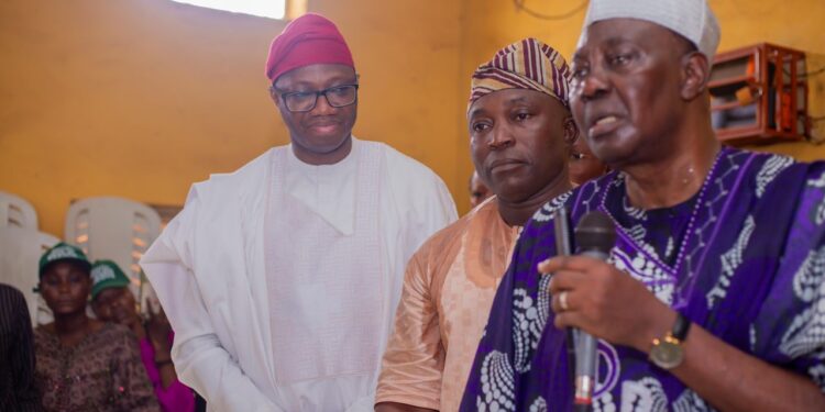 Ibarapakan Distributes 15,153 School Items to Public Schools in Ibarapa