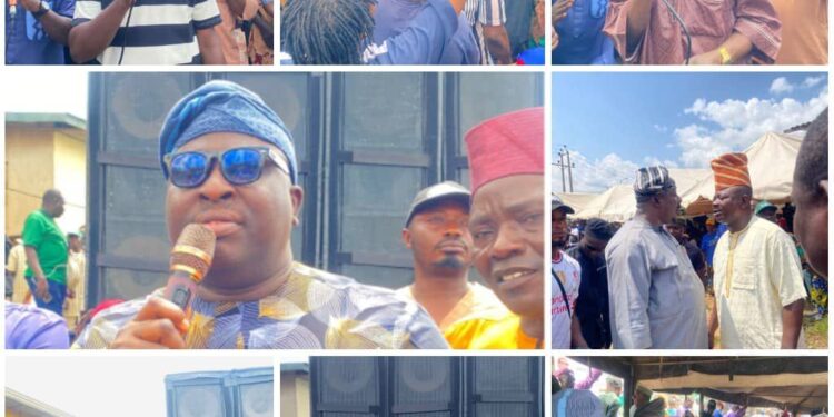 AKINYELE PDP LG MEETING: Members Throng in as Akinyele Council Boss, Hon Akinwole Akinleye attends Meeting, reaffirms unity of the party in the Local Government.
