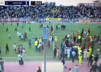 Angry Kano Pillars Fans Attack Referee, 3SC Players After Late Equalizer in NPFL Match