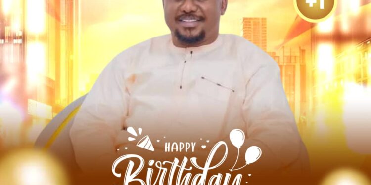 Birthday: Oyo Assembly Lawmaker, Waheed Akintayo, Felicitates Pacesetter Transport Sole Administrator, Dikko Salami