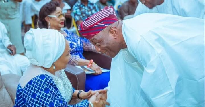 Senator Yunus Akintunde Congratulates Ex-Oyo First Lady, Mrs Florence Ajimobi As Ambassadorial Nominee