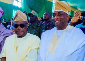 Sen Yunus Akintunde Felicitates Senator Abdulfatah Buhari on His Birthday