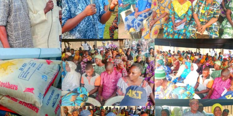 Lagelu PDP Ward 5 Holds First Meeting After Congress As Hon. AKT, Tiamy, Hon Idogbe Donates Bags Of Rice, Cash To Party Members