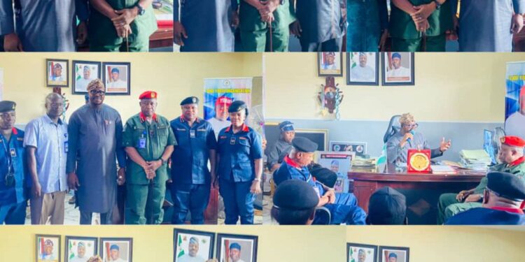 Akinyele Council Boss, Hon Akinwole Akinleye Hosts NSCDC Commandant, Reaffirms His Commitment to Strengthening Security Architecture in the LG