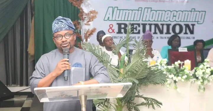 HON BABALOLA ABIODUN PH.D REPRESENTS THE SPEAKER OF OYO STATE, RT. HON. ADEBO OGUNDOYIN AT THE 50TH ANNIVERSARY OF THE SCHOOL OF MEDICAL LABORATORY SCIENCE, UCH IBADAN.